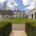 Chateau La Cheze - Bordeaux 3*