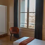 Chateau La Cheze - Bordeaux Hotel 3*