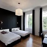 Chateau La Cheze - Bordeaux 호텔