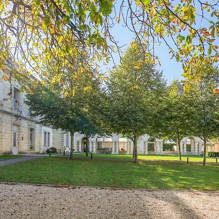 מלון Chateau La Cheze - Bordeaux Floirac 3*