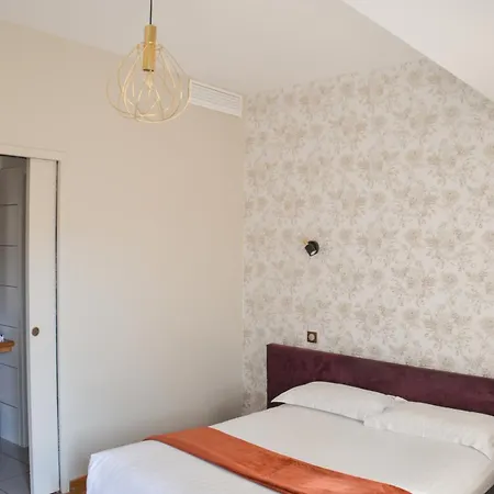 Chateau La Cheze - Bordeaux 3* Floirac (Gironde)