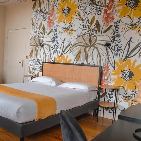 Chateau La Cheze - Bordeaux Hotel