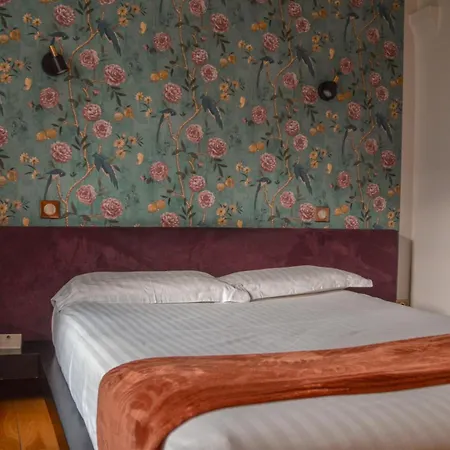 Chateau La Cheze - Bordeaux 3*