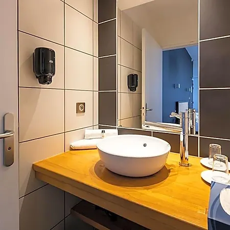 Chateau La Cheze - Bordeaux Otel 3*