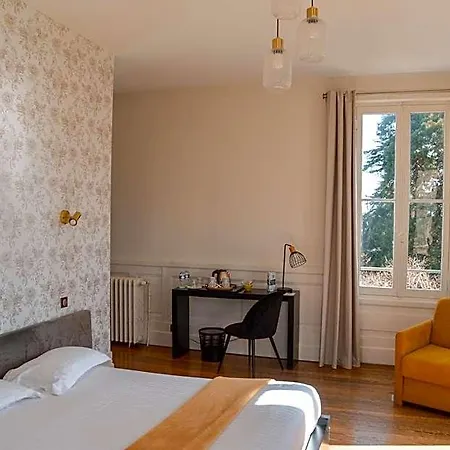 Chateau La Cheze - Bordeaux Hotel