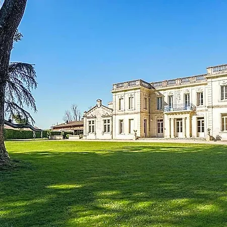 Chateau La Cheze - Bordeaux Otel 3*