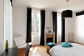 מלון Chateau La Cheze - Bordeaux Floirac פלורק