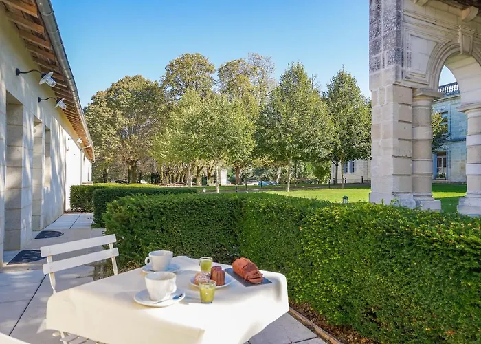Château La Chèze - Bordeaux 3*